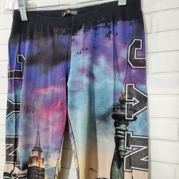 New York Tourist Scenic Statue of Liberty Souvenir Tights - Picture 4 of 7